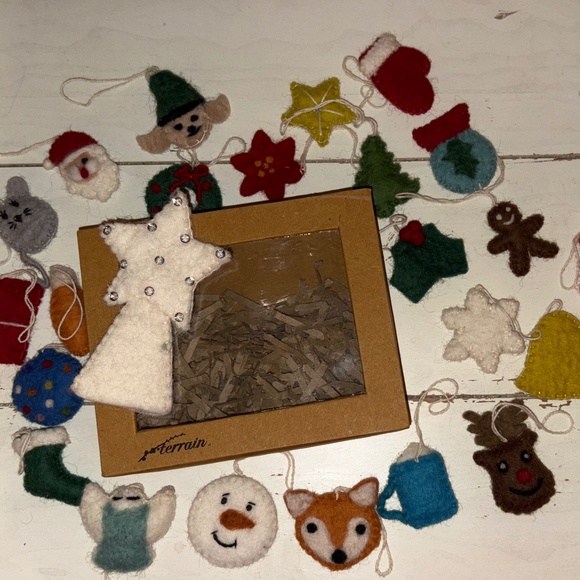 Terrain Felt Advent Mini Tree Ornament Set - Picture 2 of 3